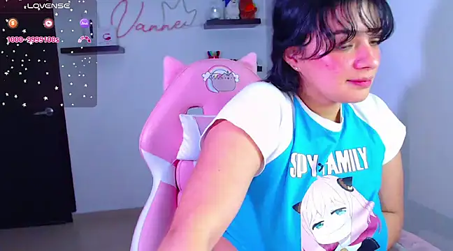 Snapshot of Vannessa__Shy chatting on 03-14-25, 01:05 Vannessa Shy online show from 03-14-25, 01:05