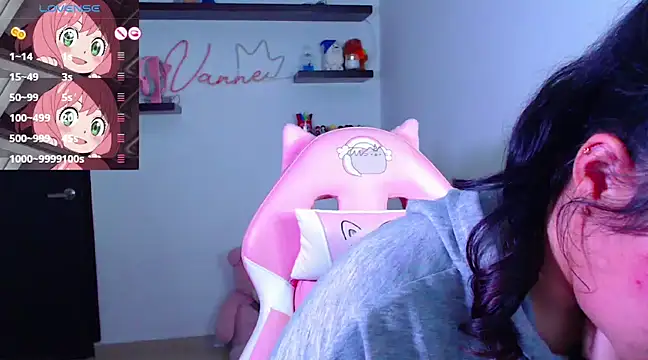 Snapshot of Vannessa__Shy chatting on 03-20-25, 12:40 Vannessa Shy online show from 03-20-25, 12:40