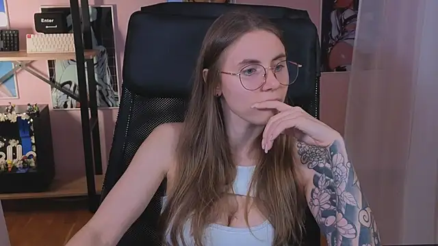  AnnaStark  online show from 09-20-25, 07:19