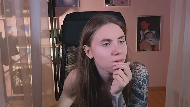  AnnaStark  online show from 09-11-25, 07:36