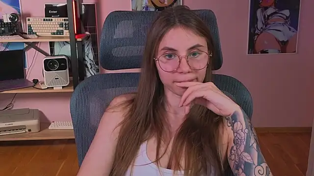  AnnaStark  online show from 03-07-26, 08:25