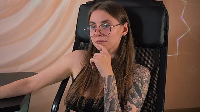  AnnaStark  online show from 10-26-25, 08:26