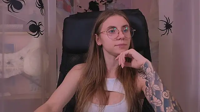  AnnaStark  online show from 11-01-25, 08:14