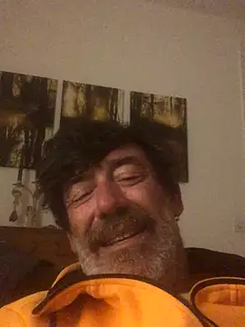 maxximere online show from 10-22-25, 11:47