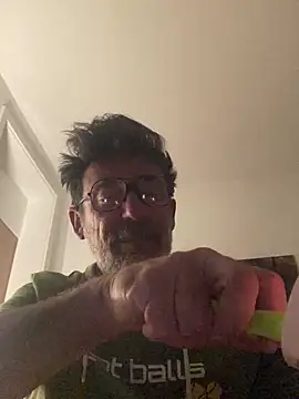 maxximere online show from 04-18-26, 12:24