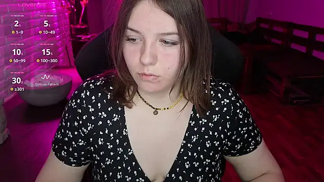 Snapshot of XNirvanaX chatting on 07-12-26, 11:49 XNirvanaX online show from 07-12-26, 11:49