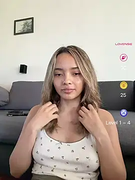 Snapshot of Irina_Grant chatting on 05-01-26, 05:45 Irina Grant online show from 05-01-26, 05:45
