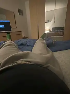 Snapshot of alex21017 chatting on 12-03-24, 10:12 alex21017 online show from 12-03-24, 10:12