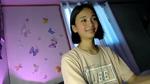 Snapshot of Angel_Morgan69 chatting on 03-08-25, 01:39 Angel Morgan69 online show from 03-08-25, 01:39