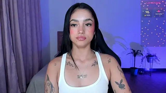 Lizzie corner v online show from 04-21-26, 02:51