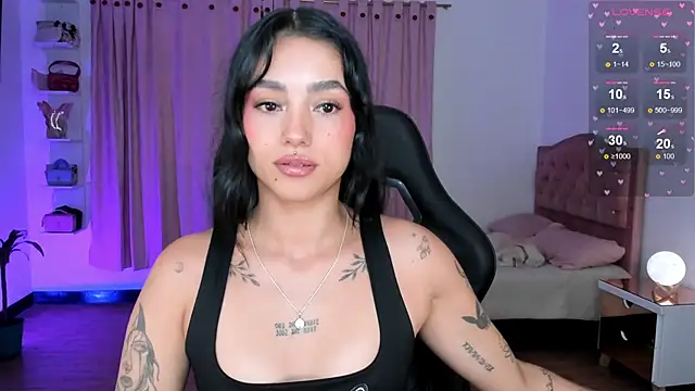 Snapshot of Lizzie_corner_v chatting on 02-23-26, 11:27 Lizzie corner v online show from 02-23-26, 11:27