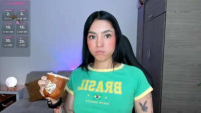 Snapshot of Lizzie_corner_v chatting on 01-16-26, 01:59 Lizzie corner v online show from 01-16-26, 01:59