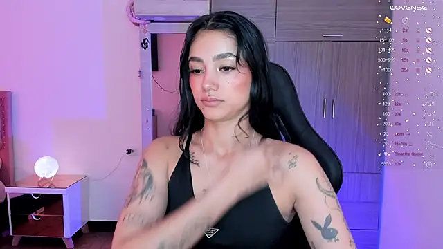 Lizzie corner v online show from 04-09-26, 02:45