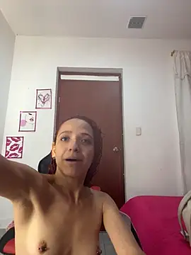 SexyLeilaa online show from 09-20-25, 01:32