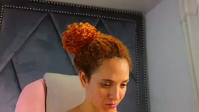 SexyLeilaa online show from 03-08-25, 03:17