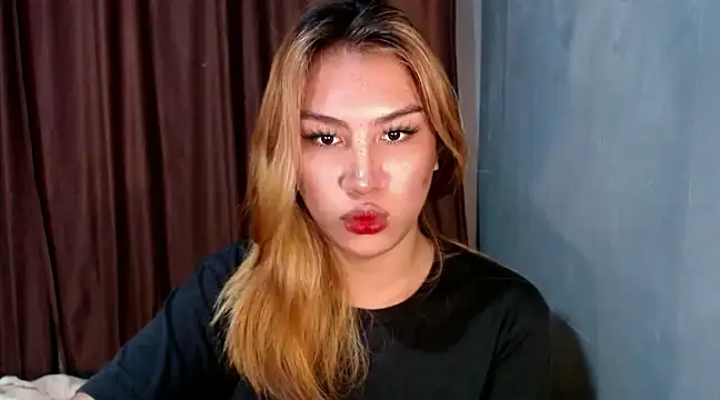 luxxy grand online show from 02-04-25, 08:06