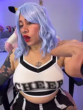 Snapshot of Luna_Paris_ chatting on 02-26-26, 02:28 Luna Paris online show from 02-26-26, 02:28