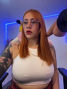 Snapshot of Luna_Paris_ chatting on 02-10-26, 11:26 Luna Paris online show from 02-10-26, 11:26