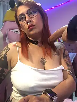 Snapshot of Luna_Paris_ chatting on 01-07-25, 12:55 Luna Paris online show from 01-07-25, 12:55