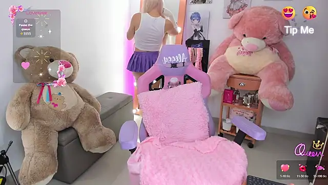 alessandrathedoll online show from 07-25-26, 09:32