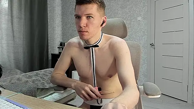 Bananas dick online show from 03-08-26, 07:00