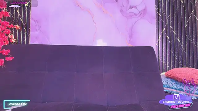Hanna Evaanss online show from 06-08-26, 08:53