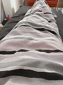 Zozo073 online show from 10-29-25, 10:14