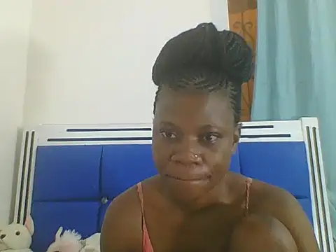 Snapshot of Sweetbaby004 chatting on 09-23-25, 01:18 Sweetbaby004 online show from 09-23-25, 01:18
