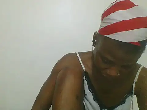 Snapshot of Sweetbaby004 chatting on 09-14-25, 07:31 Sweetbaby004 online show from 09-14-25, 07:31