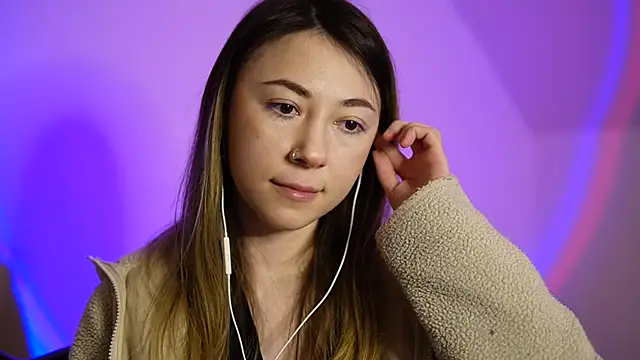 chibi moon  online show from 01-09-25, 05:43