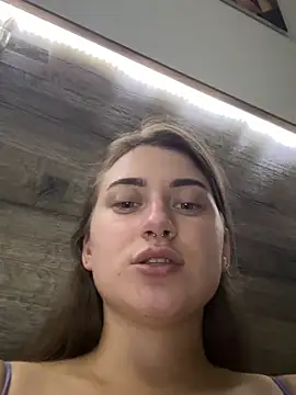 Snapshot of Natalia_Daysie chatting on 05-31-26, 06:09 Natalia Daysie online show from 05-31-26, 06:09