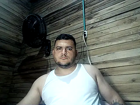 Snapshot of Arcangel_05 chatting on 04-18-26, 03:09 Arcangel 05 online show from 04-18-26, 03:09