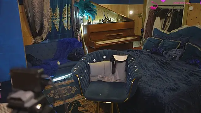 VanessaDoyle online show from 02-08-26, 03:10