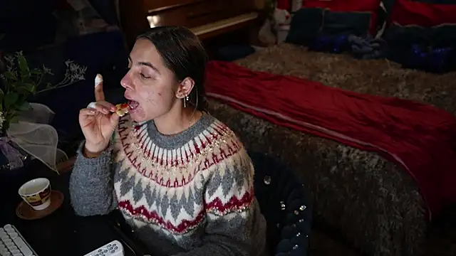 VanessaDoyle online show from 11-20-25, 05:02