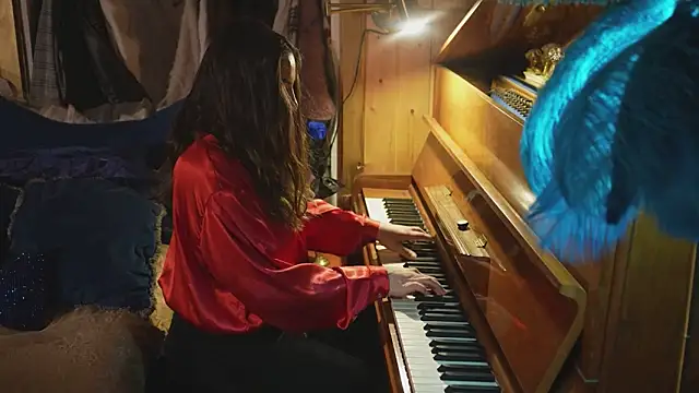 VanessaDoyle online show from 03-13-26, 05:51