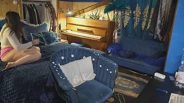 VanessaDoyle online show from 03-07-26, 10:04