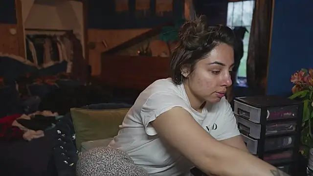 VanessaDoyle online show from 04-08-26, 05:03