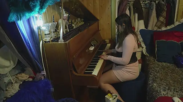 VanessaDoyle online show from 11-21-25, 04:17