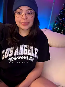 drizzypeach602 online show from 12-03-25, 04:35