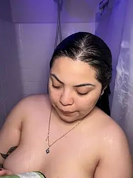 Snapshot of drizzypeach602 chatting on 02-27-25, 04:24 drizzypeach602 online show from 02-27-25, 04:24