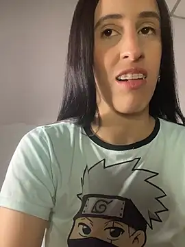 Snapshot of Amira_Milker chatting on 01-10-25, 03:18 Amira Milker online show from 01-10-25, 03:18