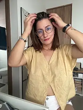 Verito hot online show from 12-19-25, 06:54