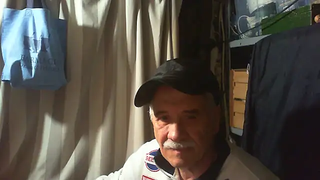 Snapshot of nonnomaturobisex chatting on 11-09-25, 09:02 nonnomaturobisex online show from 11-09-25, 09:02