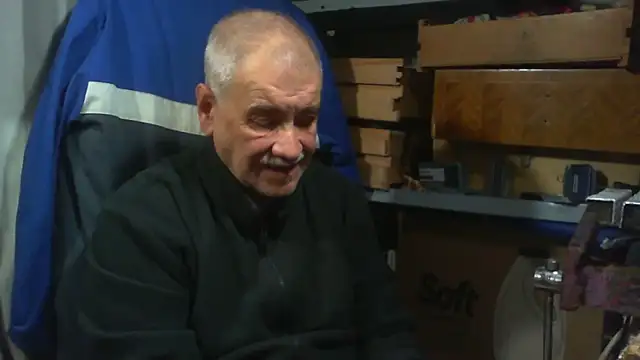 Snapshot of nonnomaturobisex chatting on 12-22-25, 11:32 nonnomaturobisex online show from 12-22-25, 11:32