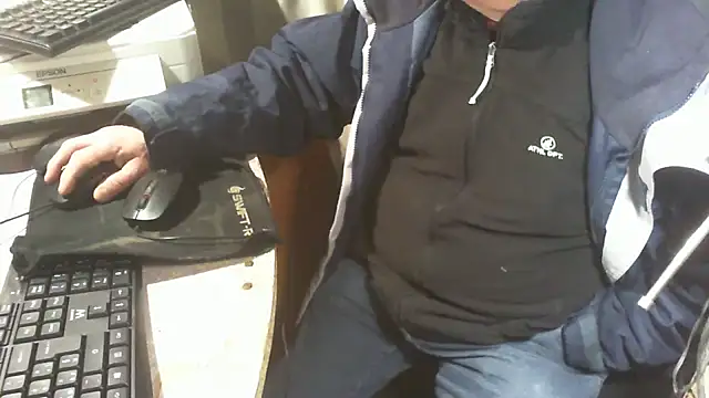 Snapshot of nonnomaturobisex chatting on 01-15-26, 08:40 nonnomaturobisex online show from 01-15-26, 08:40