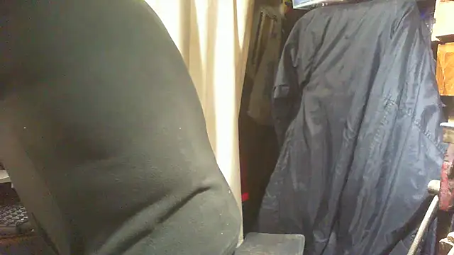 Snapshot of nonnomaturobisex chatting on 12-02-25, 03:25 nonnomaturobisex online show from 12-02-25, 03:25