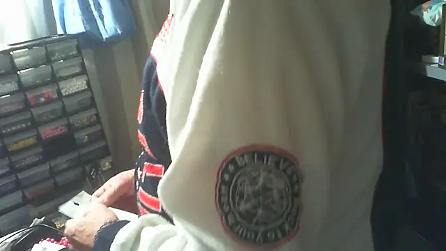 Snapshot of nonnomaturobisex chatting on 10-29-25, 08:02 nonnomaturobisex online show from 10-29-25, 08:02