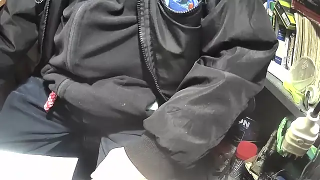 Snapshot of nonnomaturobisex chatting on 11-20-25, 07:53 nonnomaturobisex online show from 11-20-25, 07:53