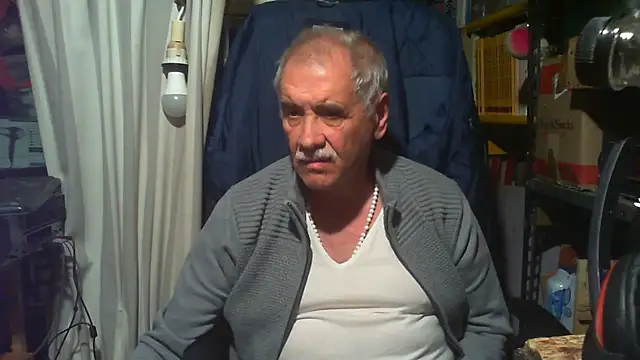 Snapshot of nonnomaturobisex chatting on 05-18-26, 05:29 nonnomaturobisex online show from 05-18-26, 05:29