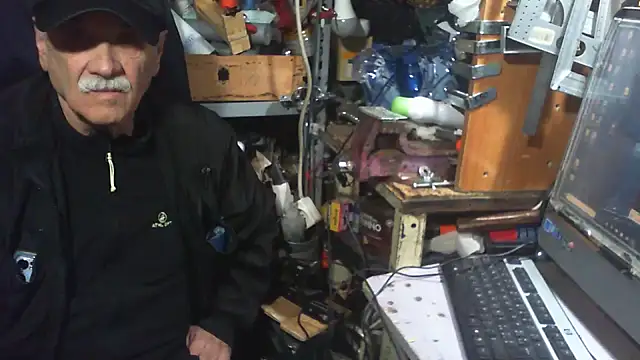 Snapshot of nonnomaturobisex chatting on 11-16-25, 09:58 nonnomaturobisex online show from 11-16-25, 09:58